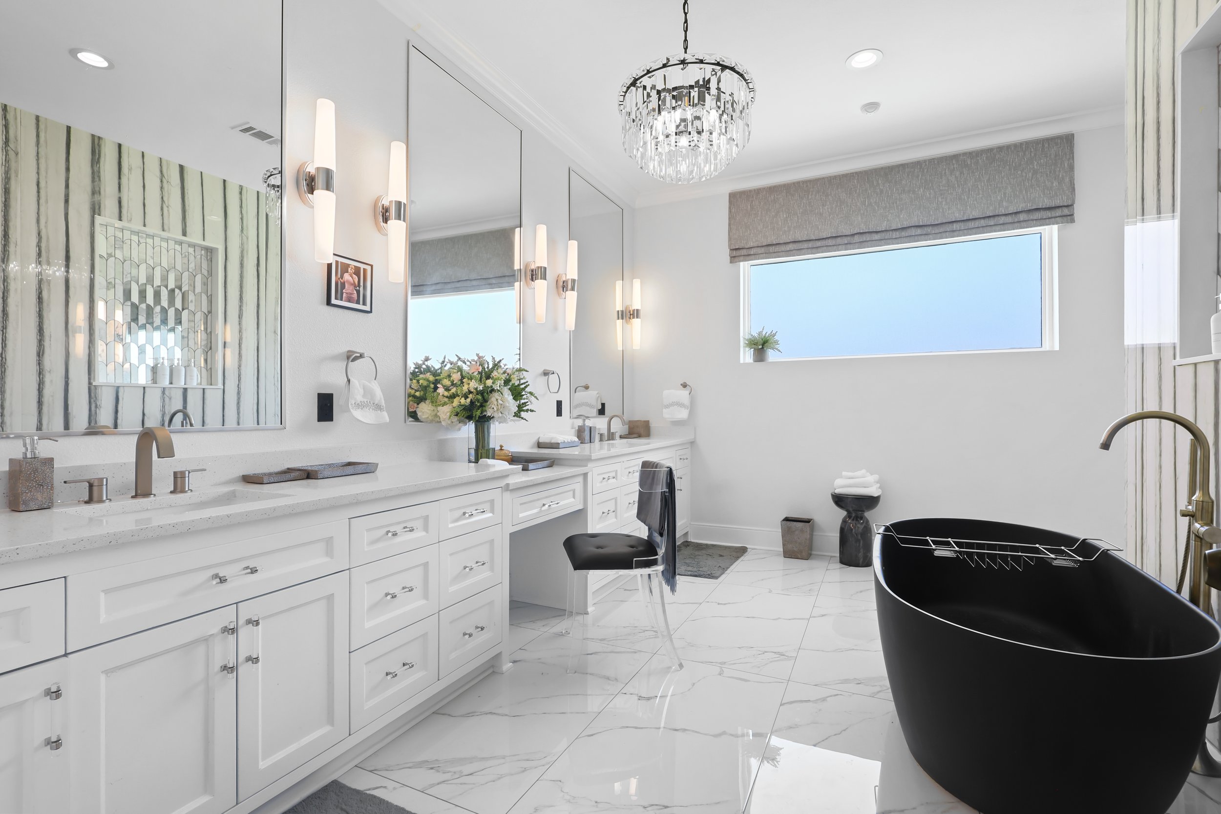 Luxury spa-inspired bathroom design by Emma's Interior in Woodlands, TX