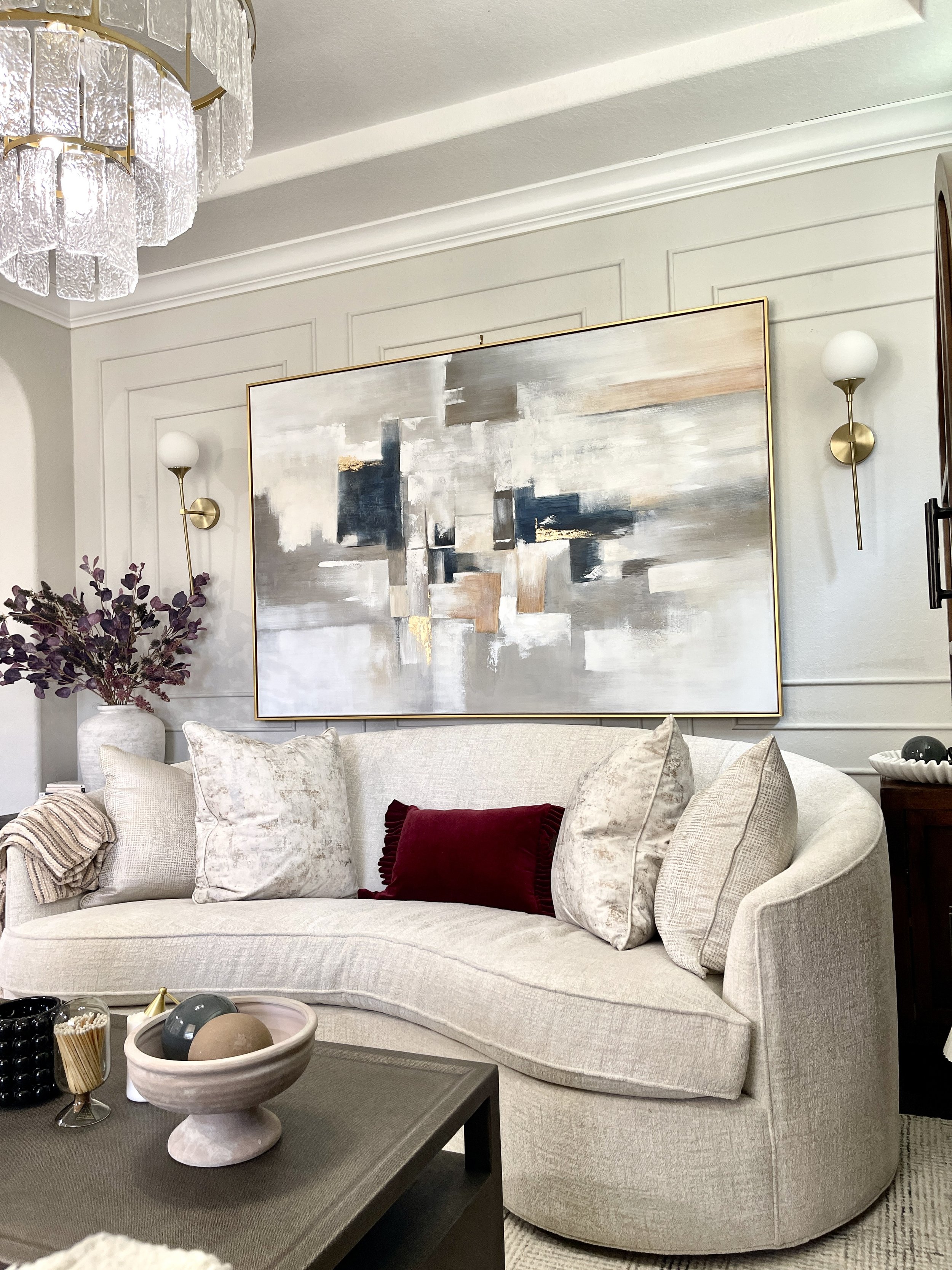 Modern luxury bedroom design by Emma's Interior in Woodlands, TX