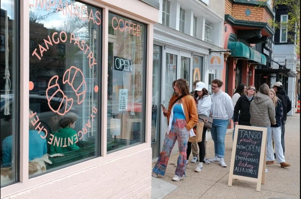 Line outside Tango Pastry on H Street NE