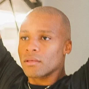 Dyllon Burnside Profile Image