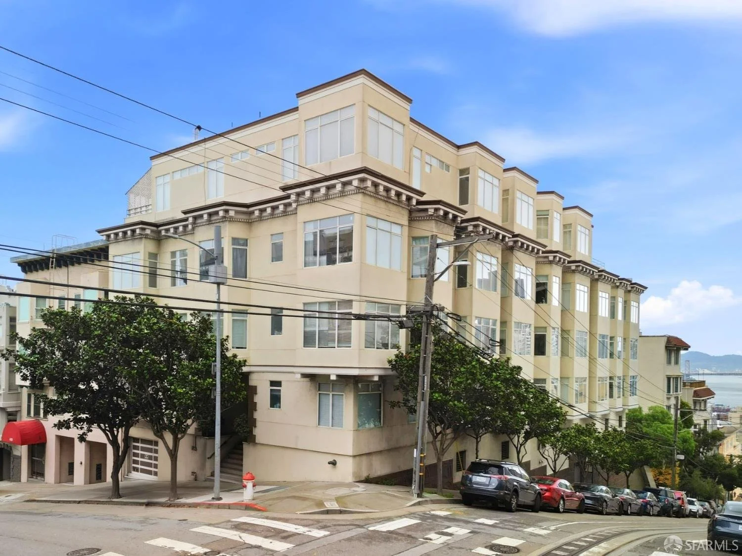 1400 Jones St #304, San Francisco, CA 94109