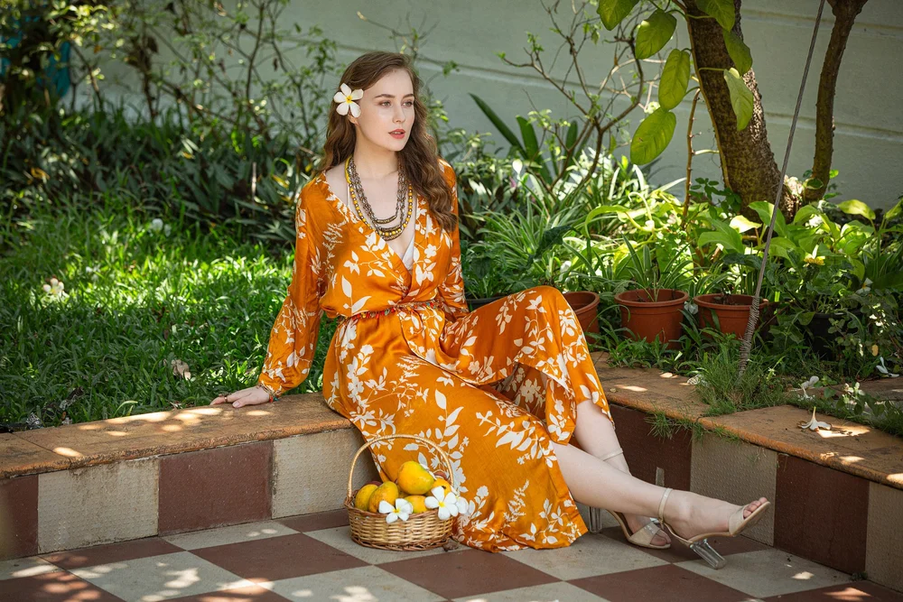 St. Tropez Kimono: among the garden leaves.