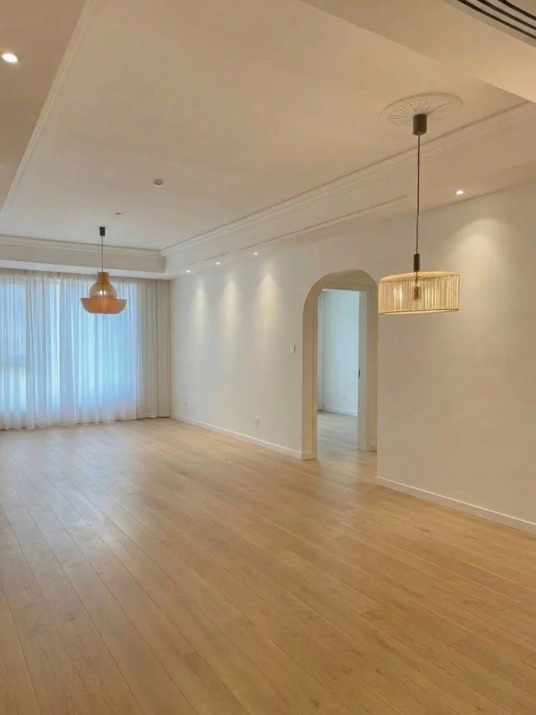 Renovated room without furniture