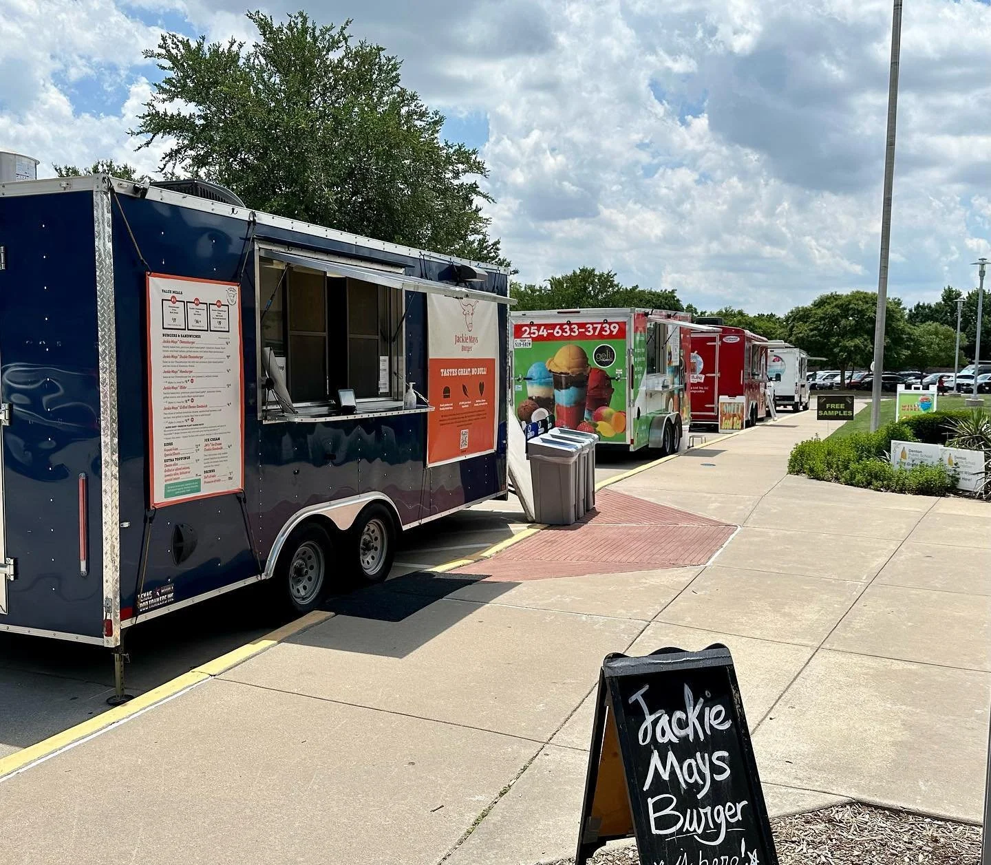 Jackie Mays Burger food truck on location at a Denton school