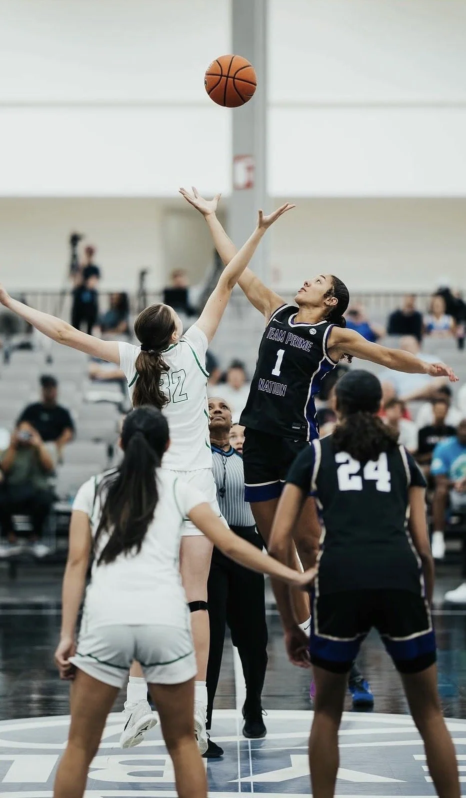 Tip-Off & Opening Moments