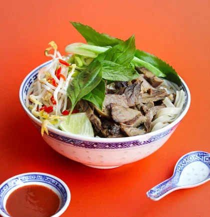 Phở bœuf, servi au Bánh Mì