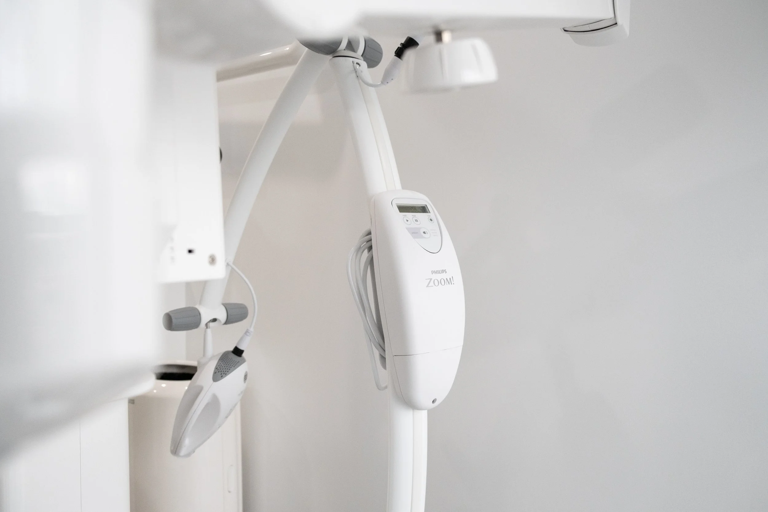 Philips Zoom whitening device at Waiata Shores Dental