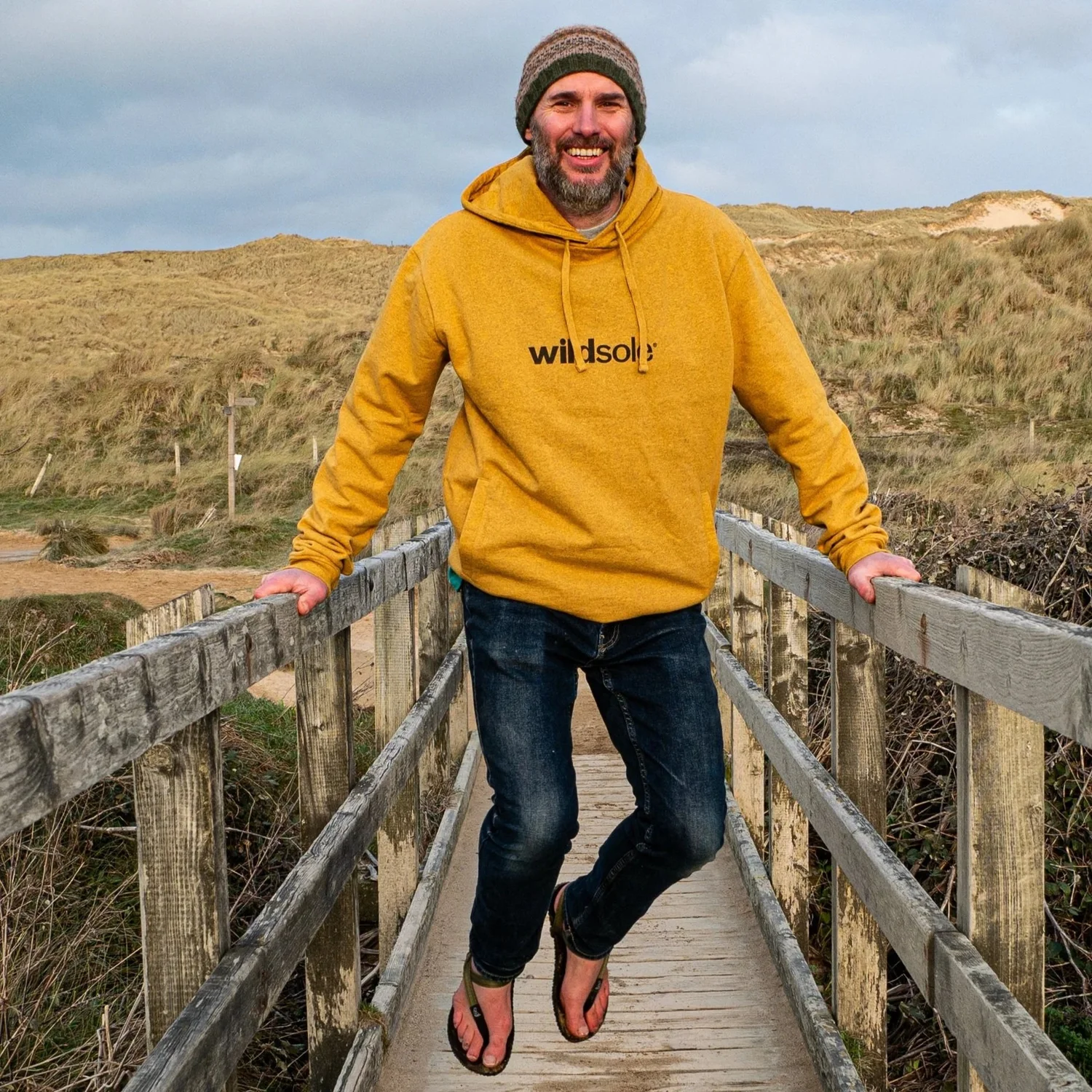Rewild Hoodie Yellow