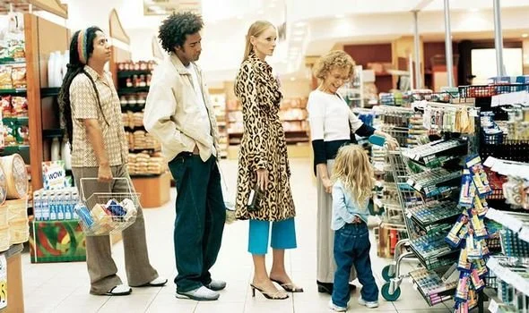 Retail queue management system in-store customer experience