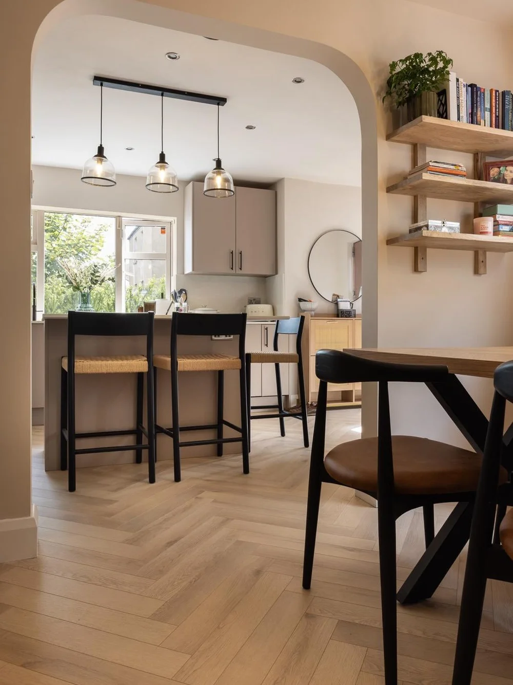 Warm Tones. Modern Living. — finished kitchen detail
