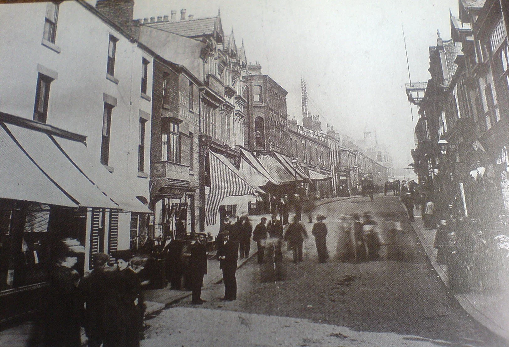 A photograph taken from the junction of Market Street & Chapel Street, Chorley in 1910s.