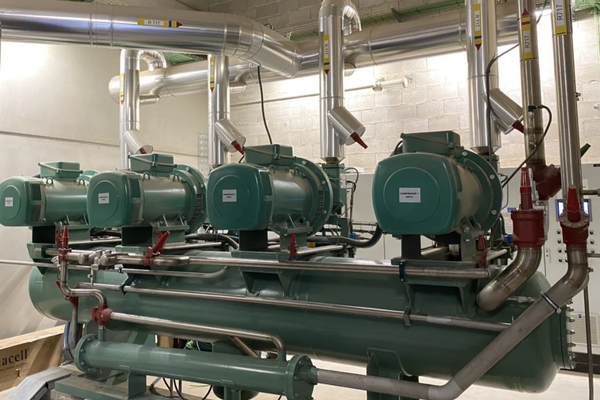 Refindustry-Ammonia-Evolves