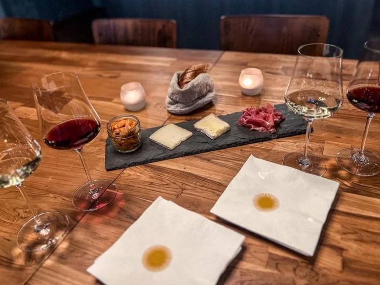 Tasting Experience wine and apéro board