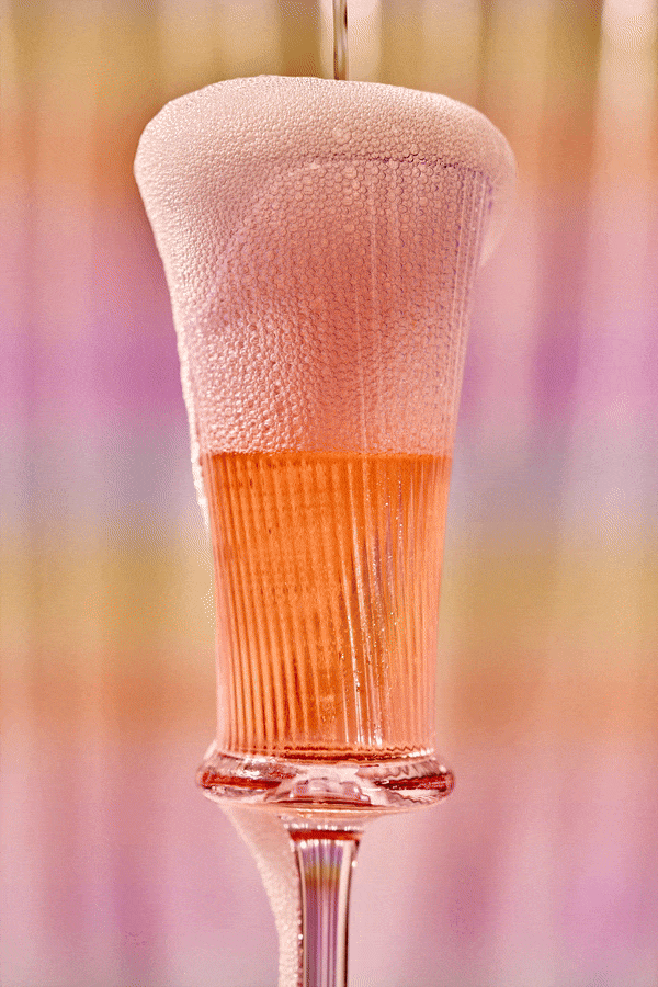 ROSÉ OVERFLOW