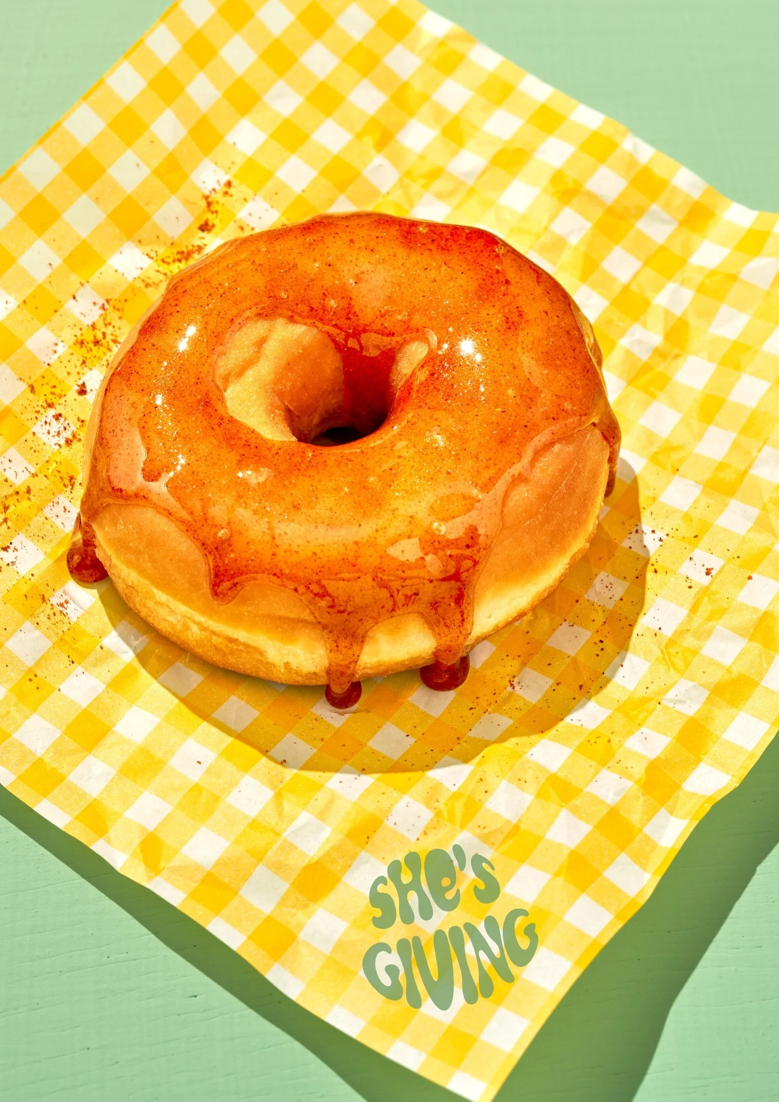 She's giving. Hot honeyed donut.