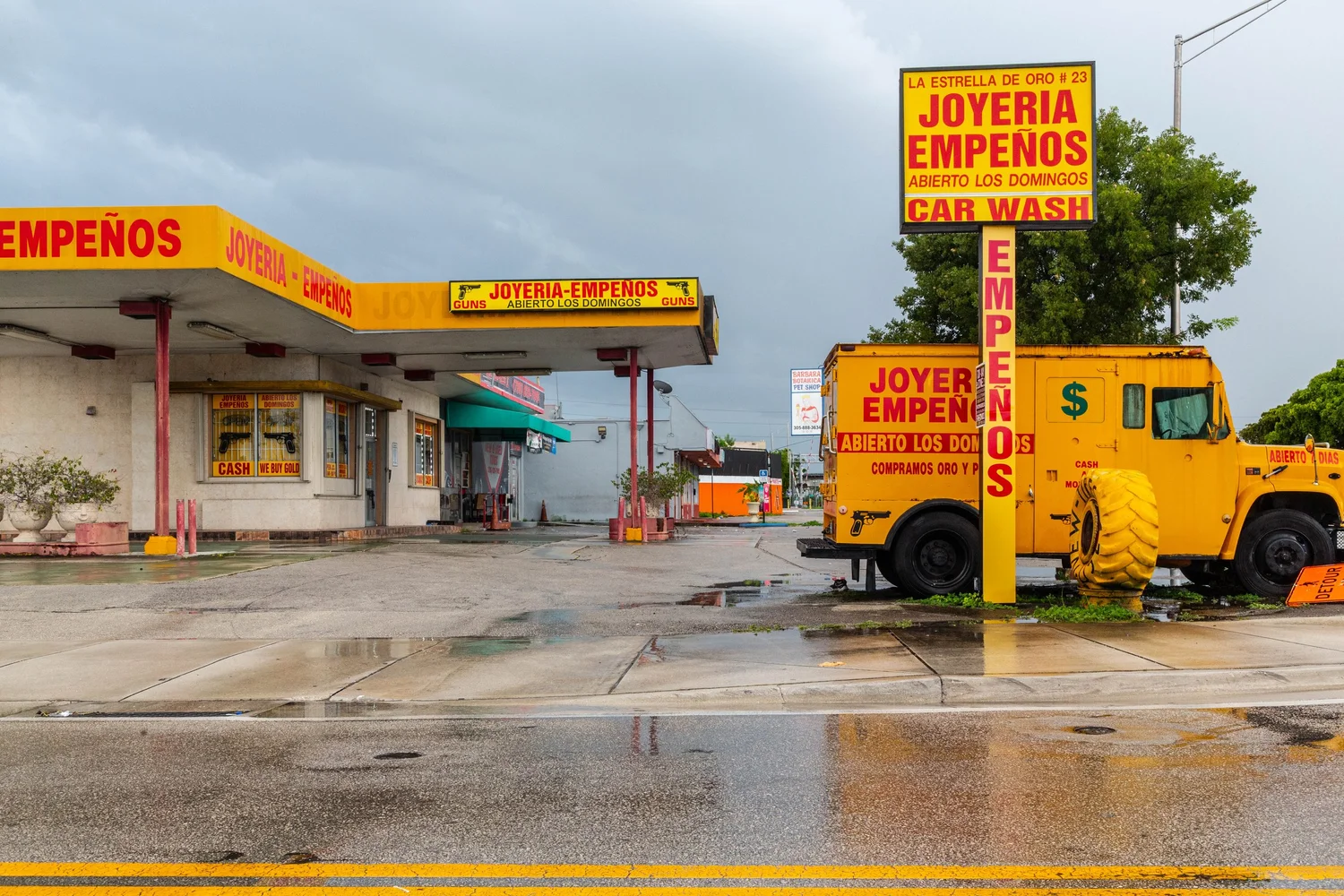 Hialeah, Florida — Miami Color Portfolio, September 2025