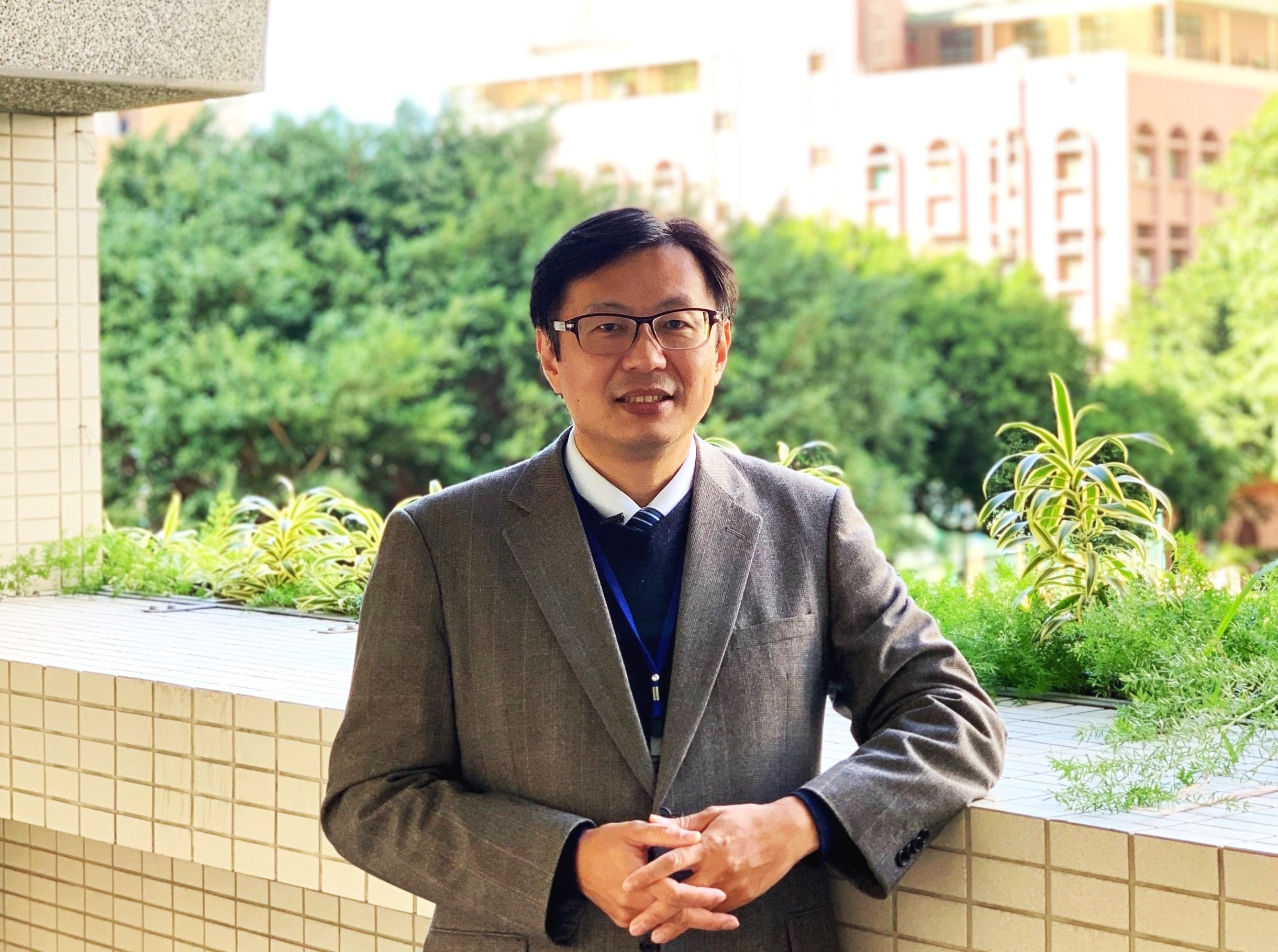 Prof. Hung-Rong Yen