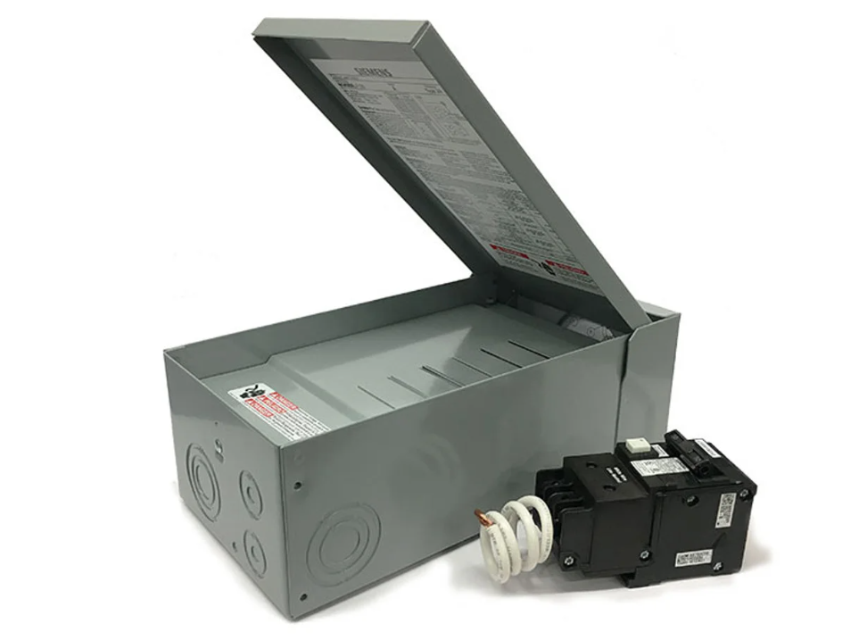 Outdoor hot tub electrical disconnect installed by an electrician in the Lower Mainland.