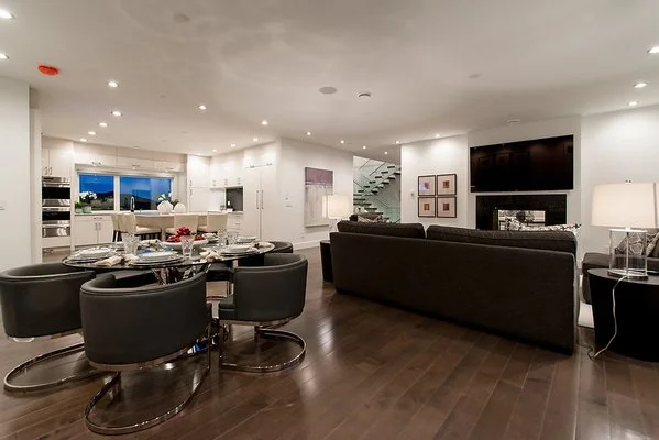 British Properties living room lighting