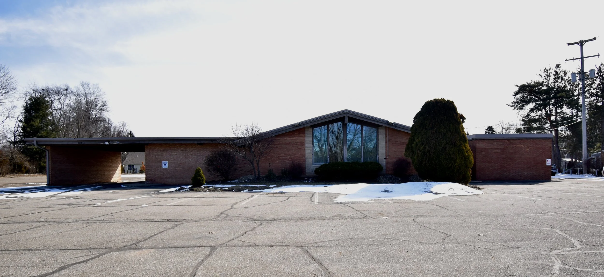 Church for lease in Portage