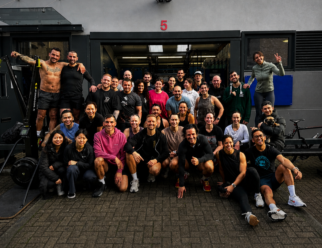 Small group strength and fitness class at CrossFit 1864 near Canary Wharf