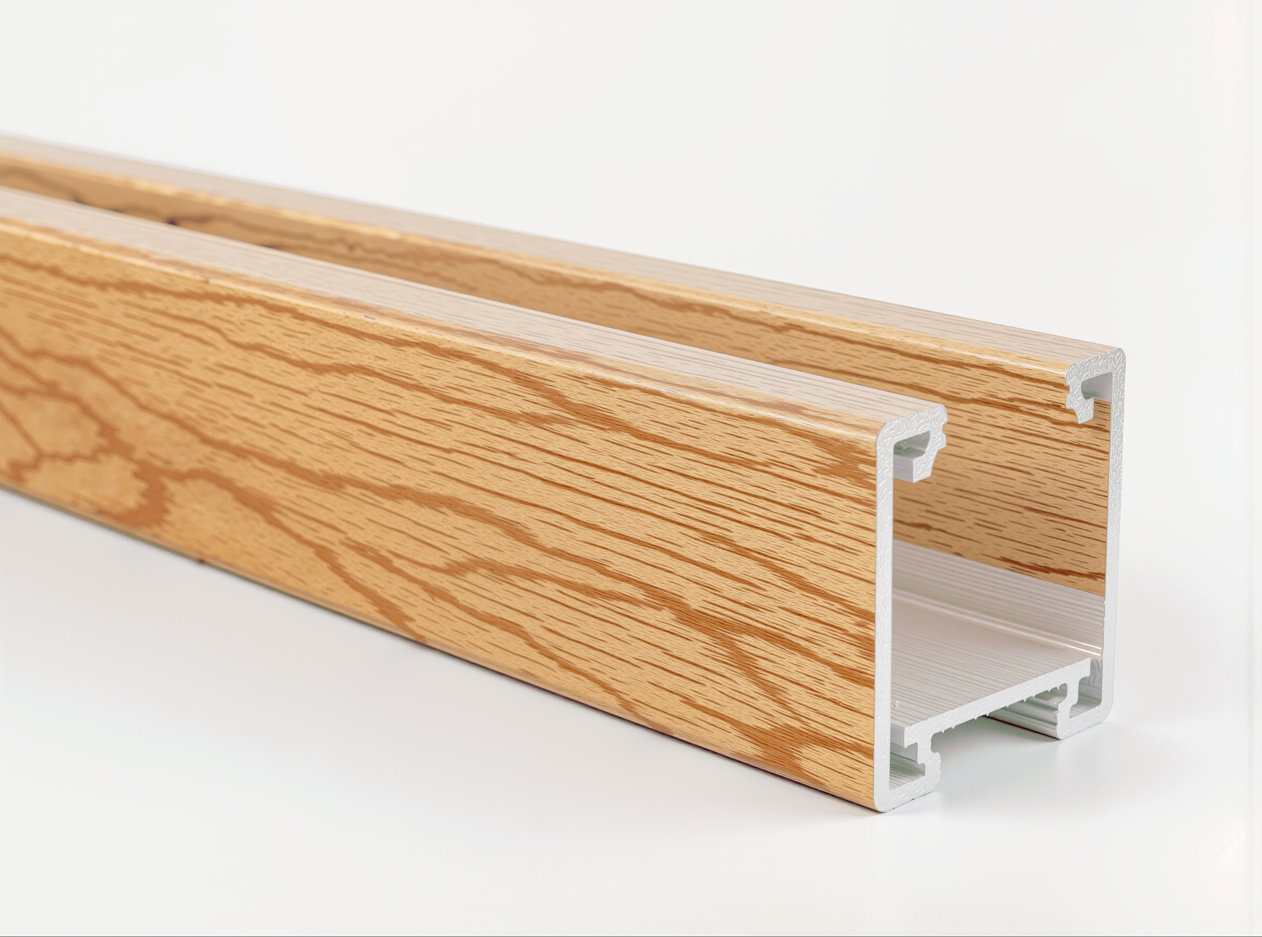 Oak & Natural Wood