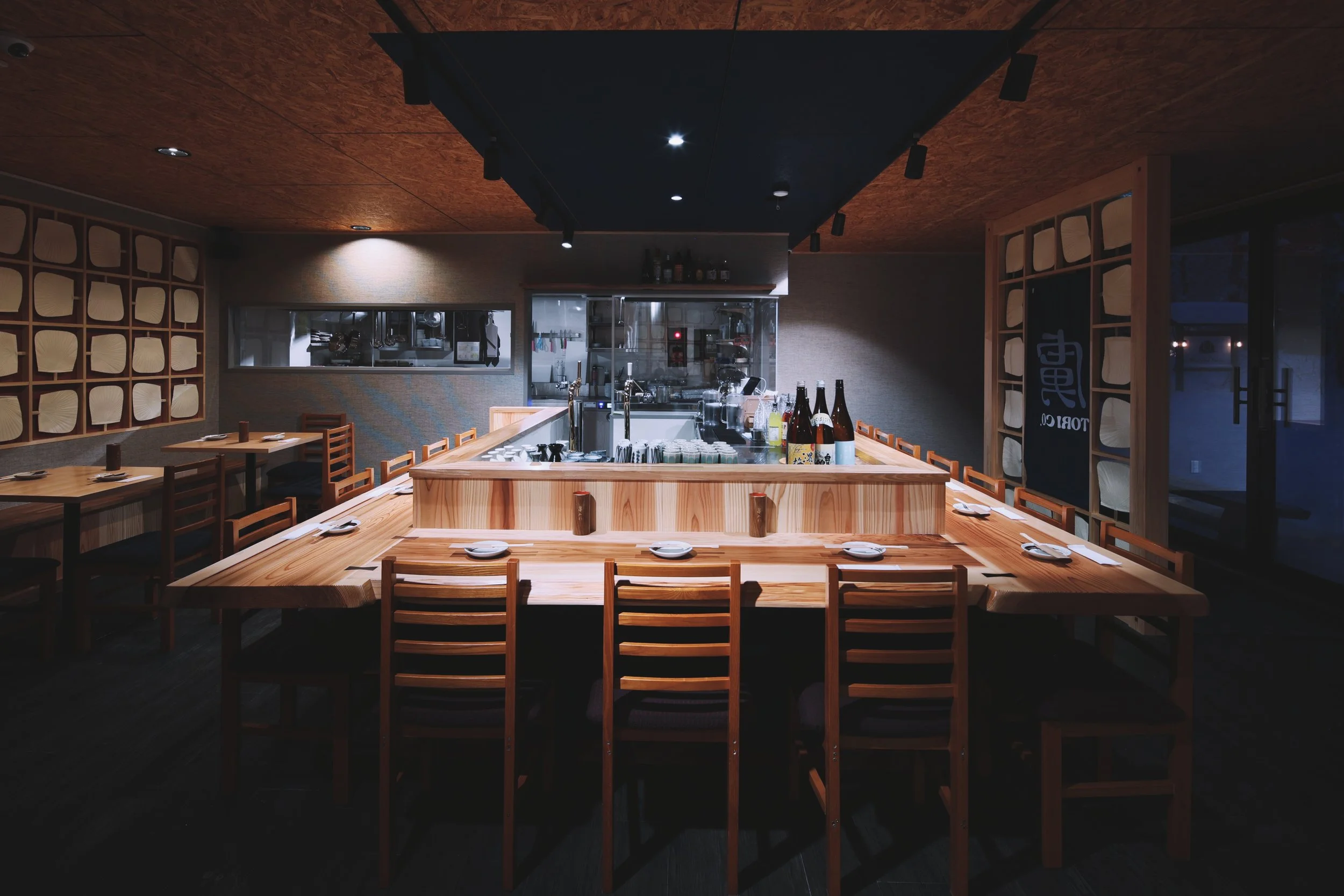 Tori Co — interior with uchiwa screen wall