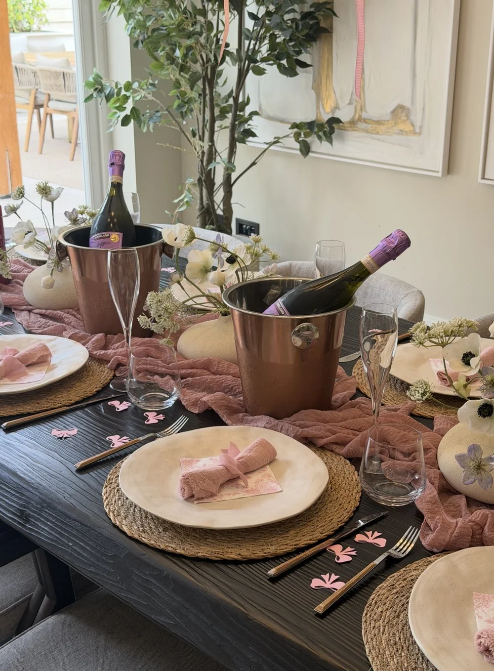 Place settings with fizz and flowers