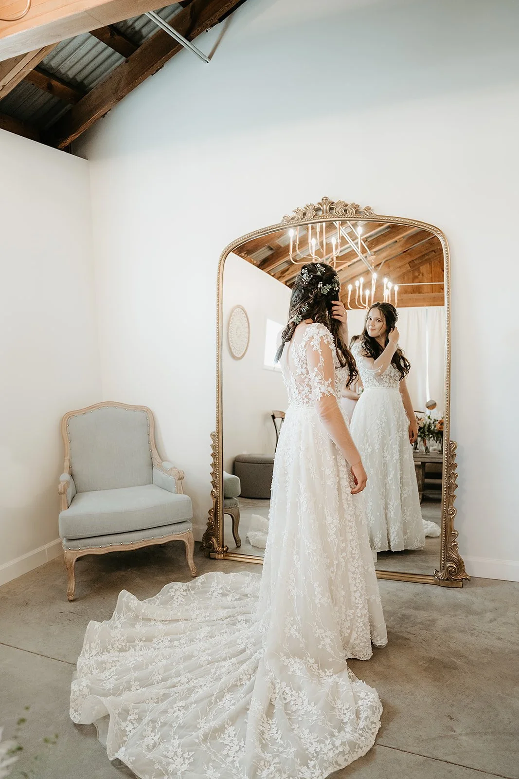 Private bridal suite and lounge at Sable Creek Homestead wedding venue
