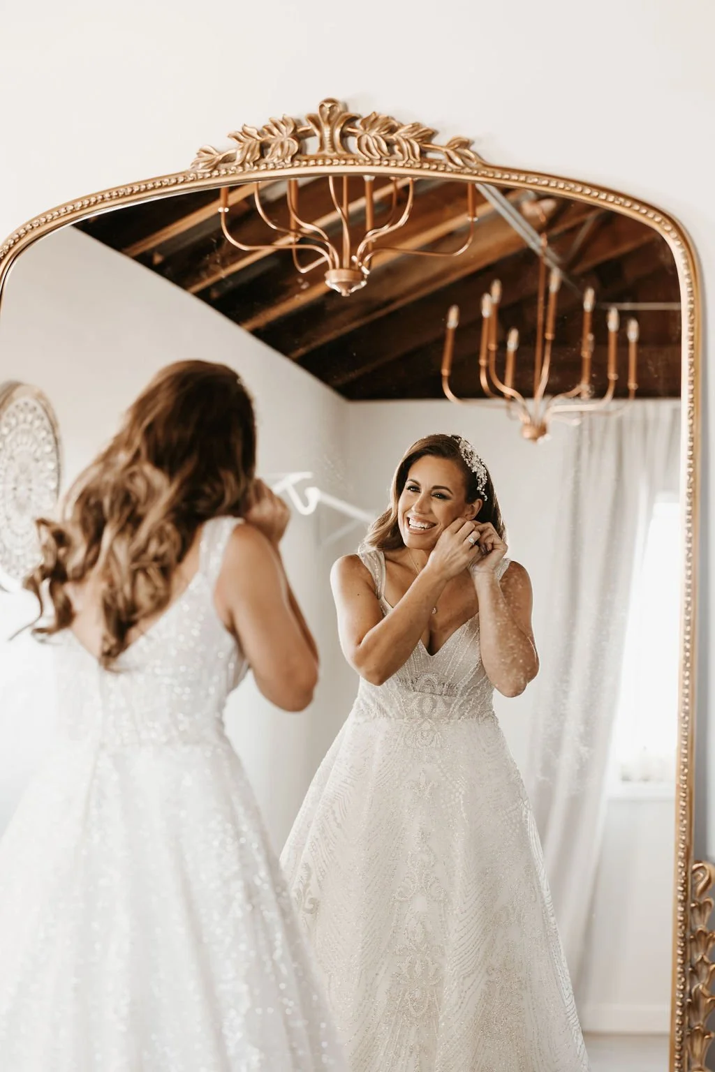 Getting-ready wedding photography in the private bridal suite
