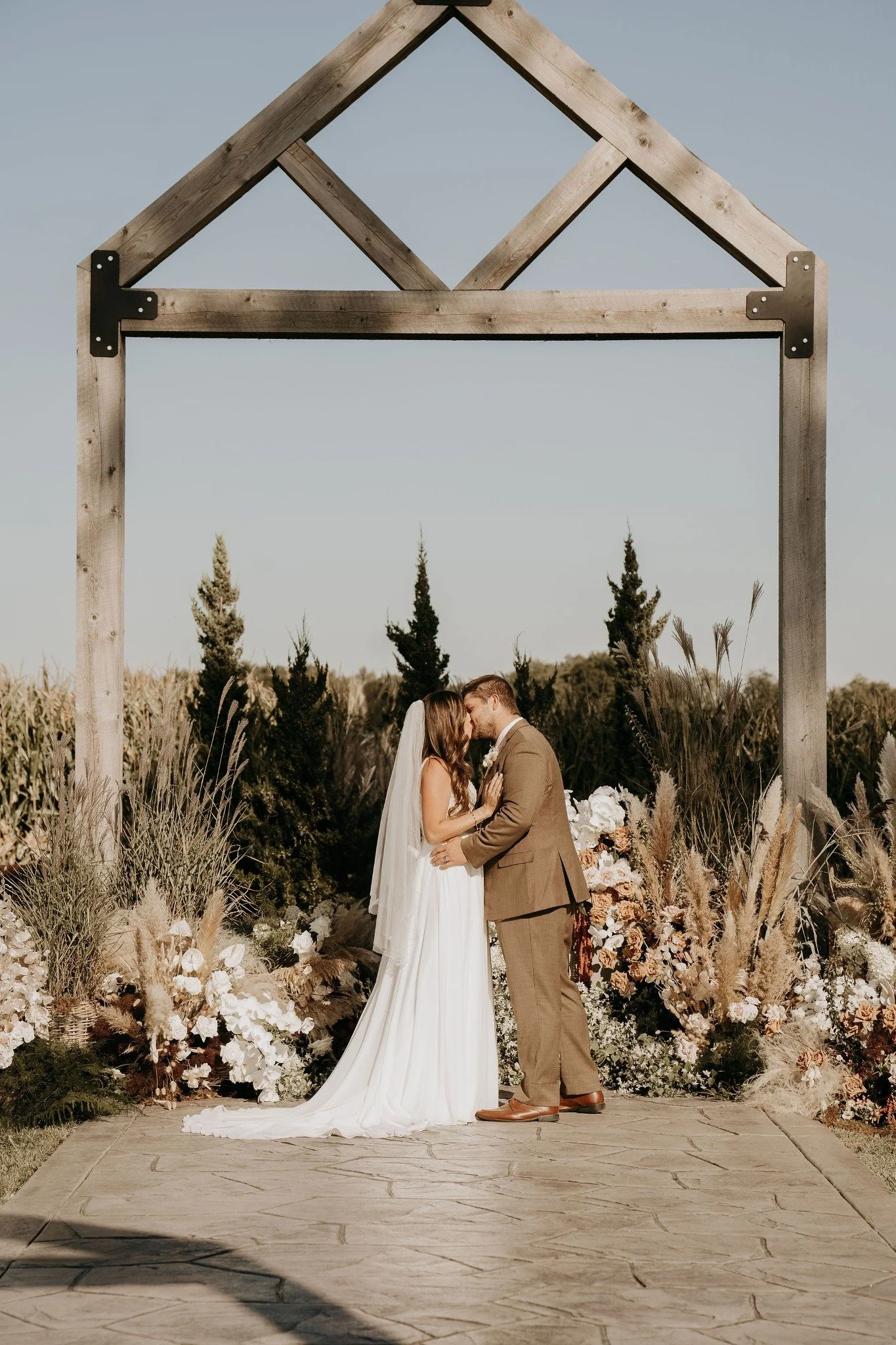 Outdoor wedding celebration at Sable Creek Homestead near Plainfield