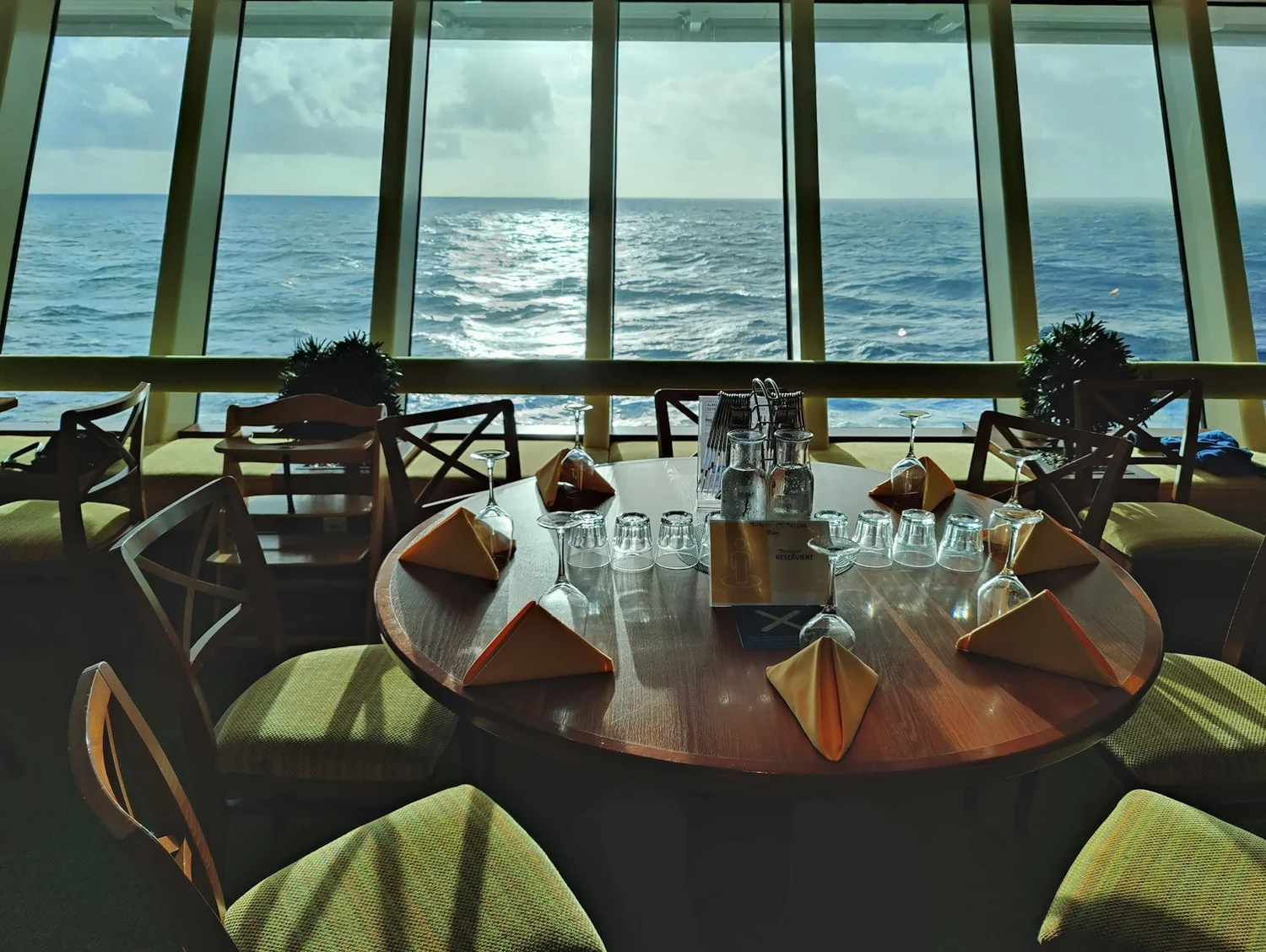 cruise dining etiquette view