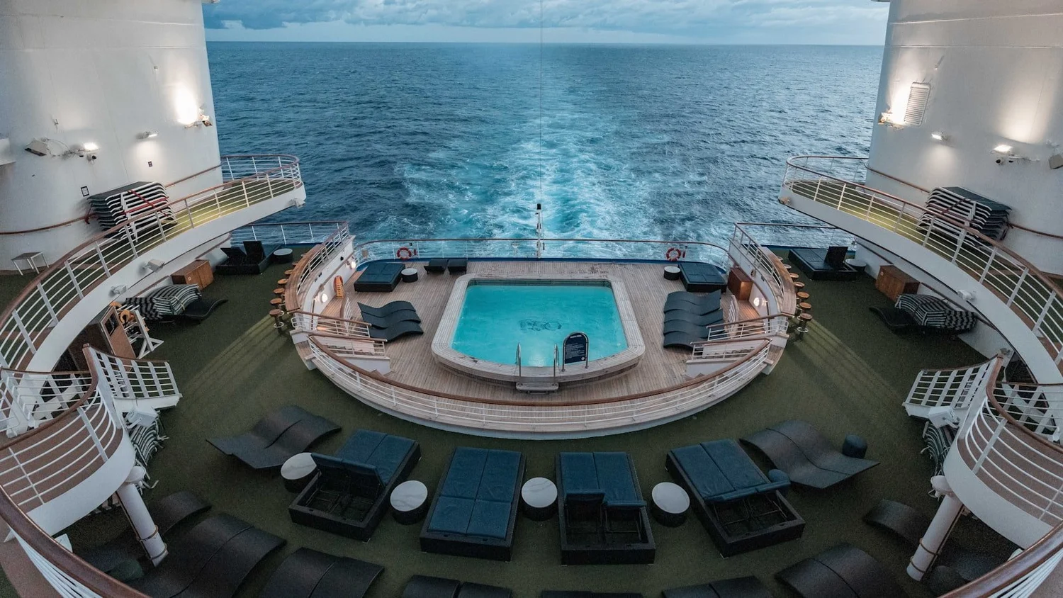 cruise ship pool relaxing view