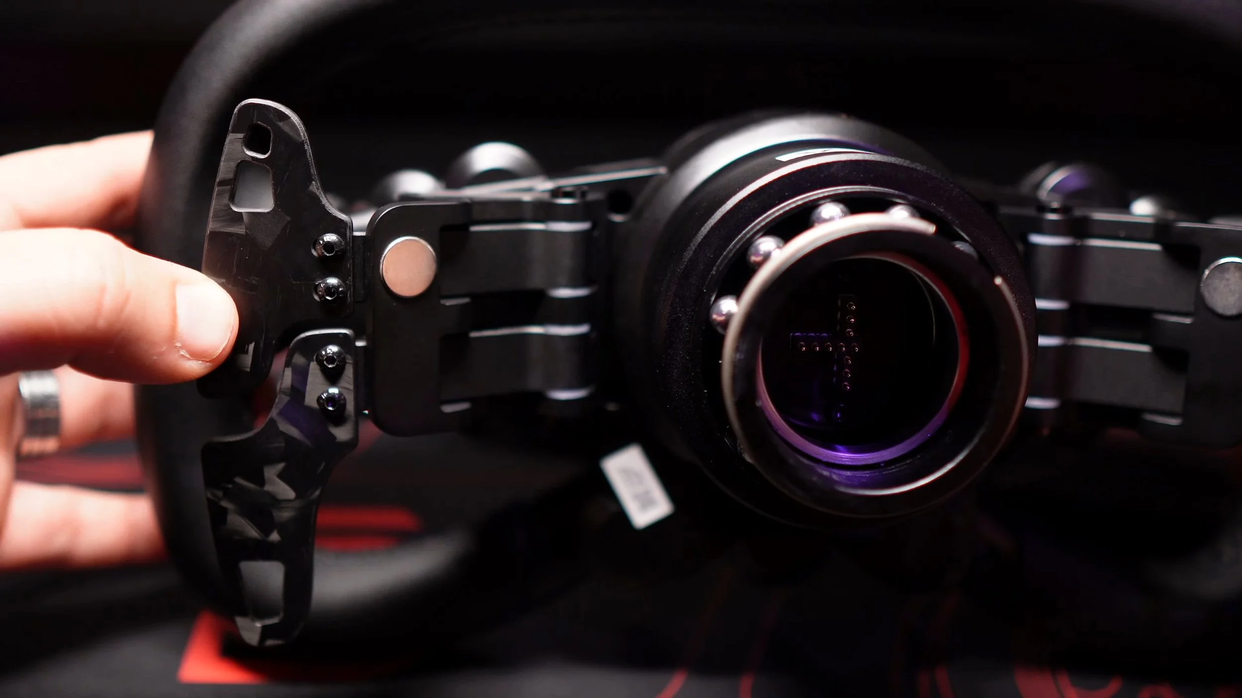 A closer look at the rear paddles and quick release.