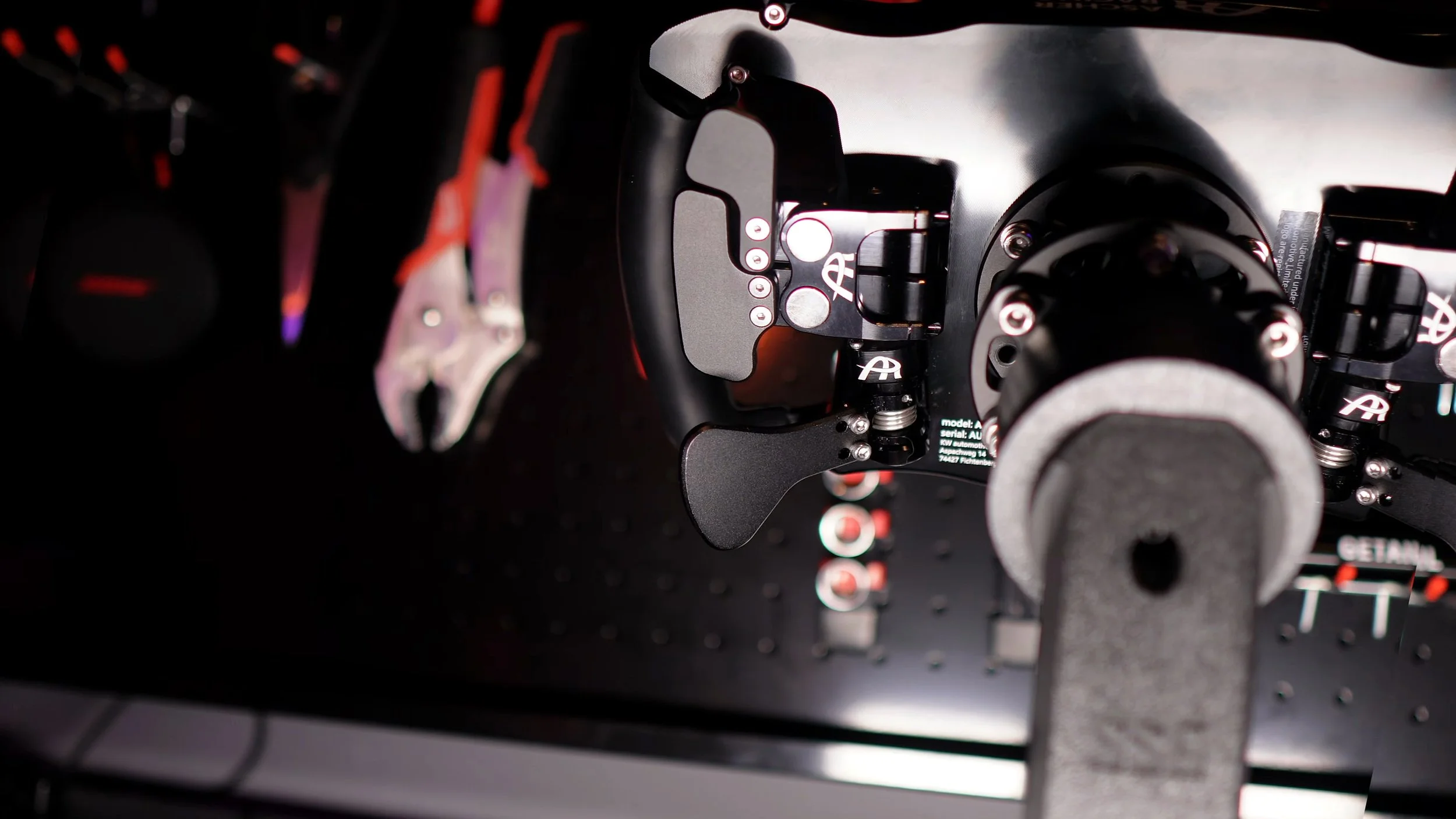 The rear paddles and wheel mounting area.