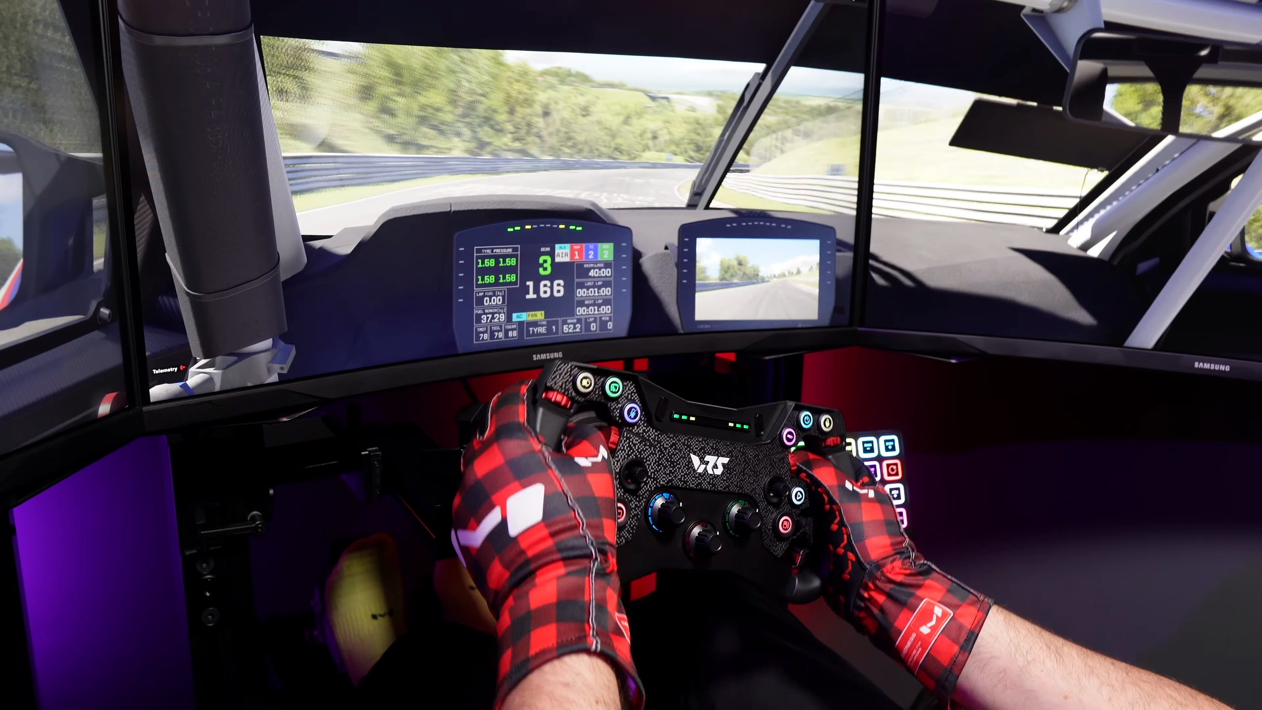 Driving with the R295 wheel.