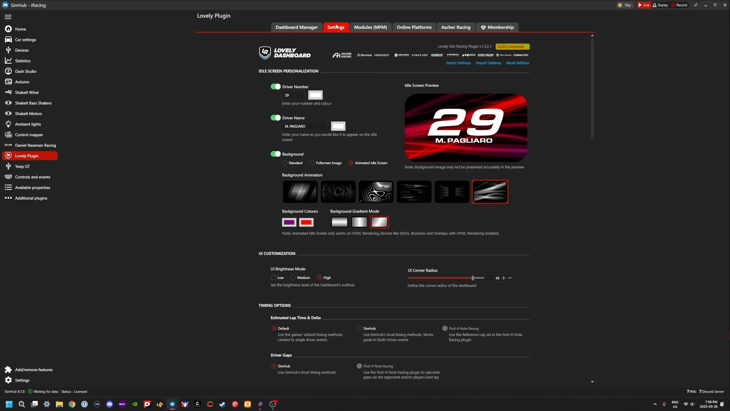 The standby-screen configuration shown in the review.
