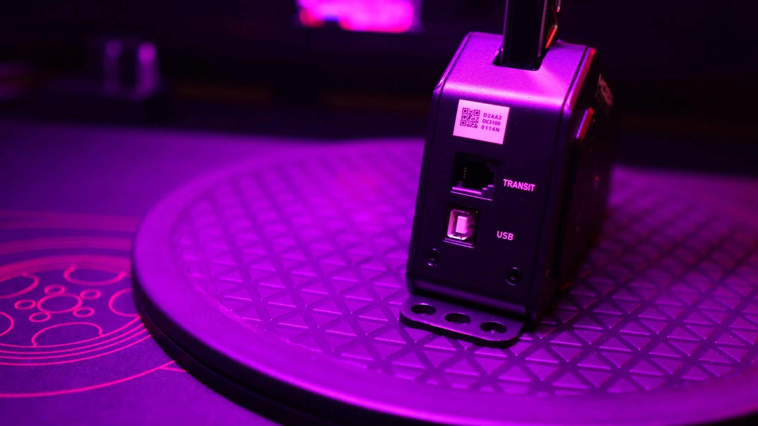 The rear connection panel and mounting area.