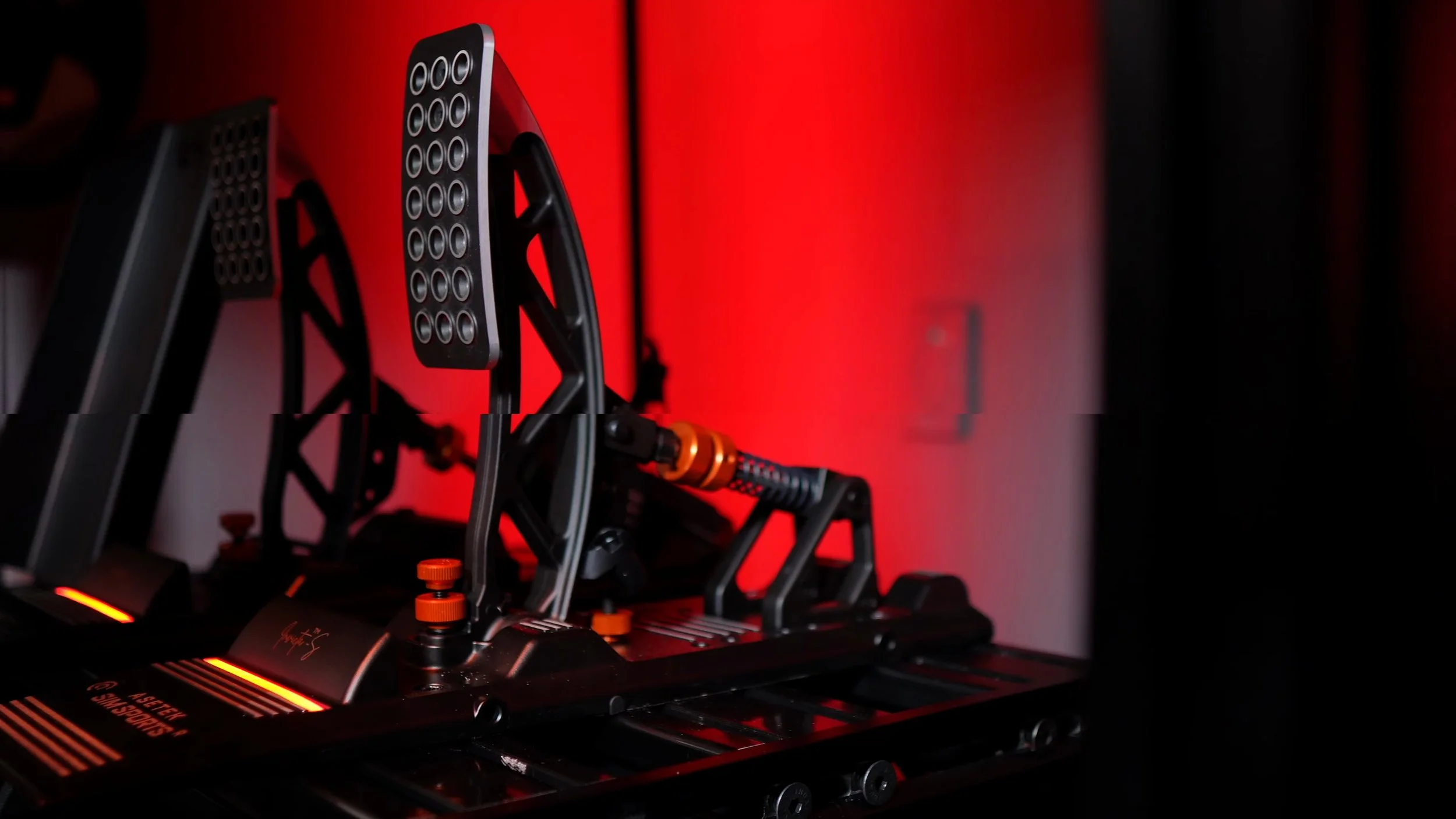 The Invicta S pedals installed on the rig.
