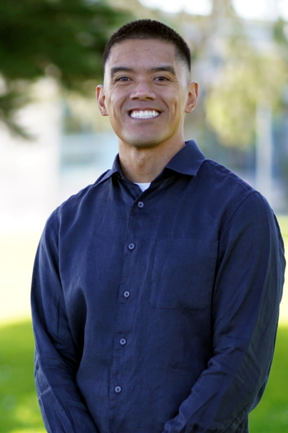 Dr. Joe Mateo providing outdoor physical therapy and training