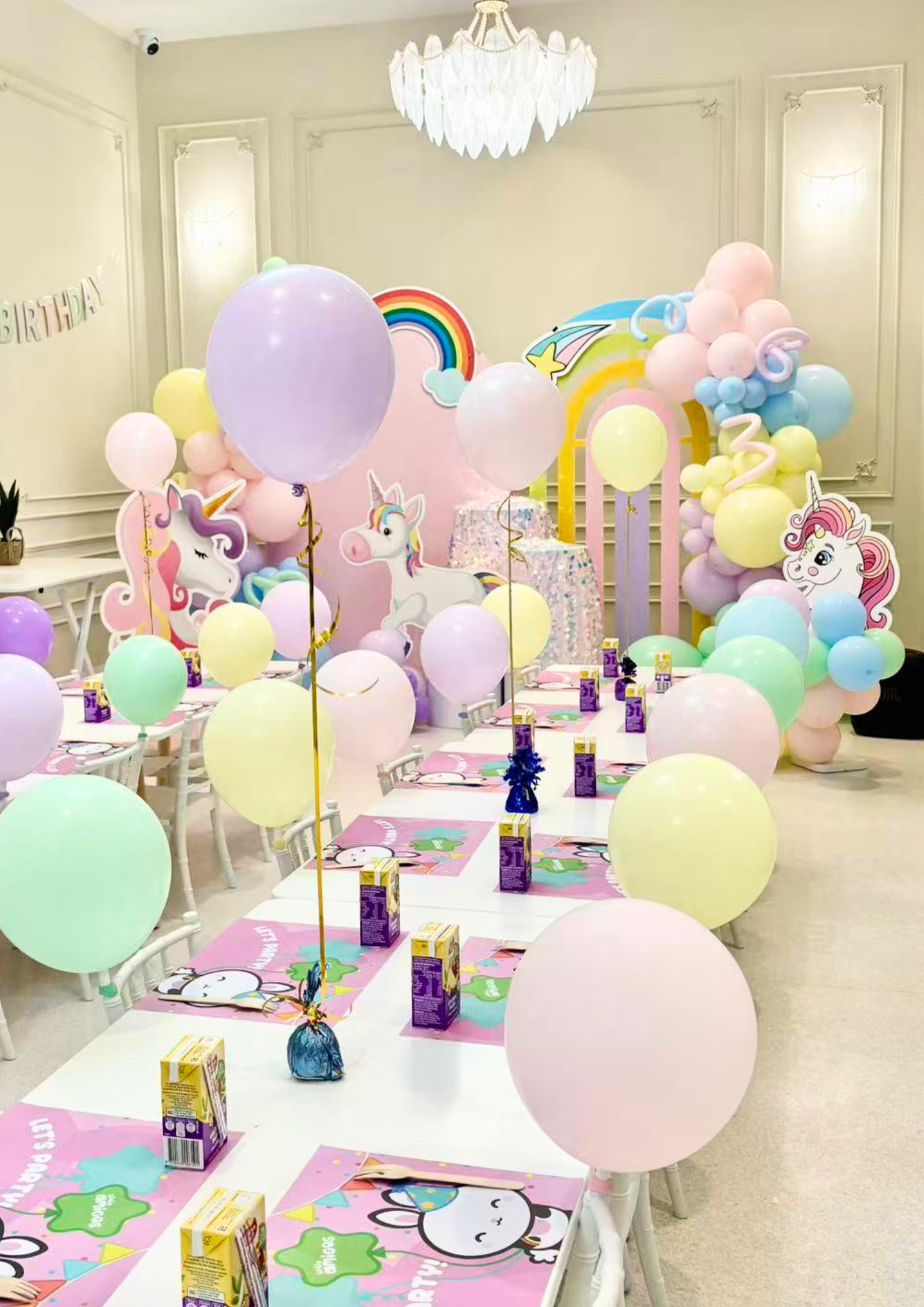 Private party balloon setup