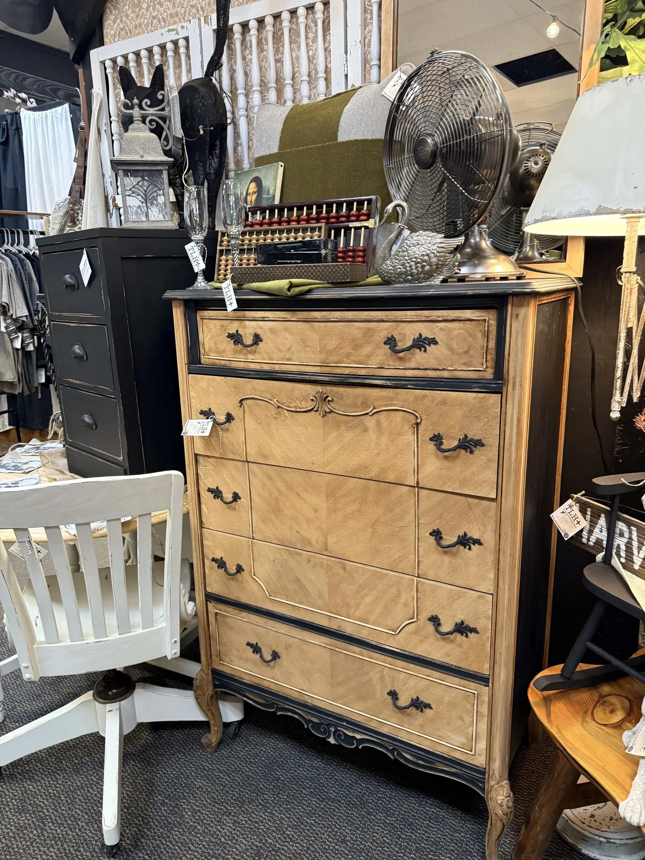 Rebel Junk Shoppe in Spokane Valley