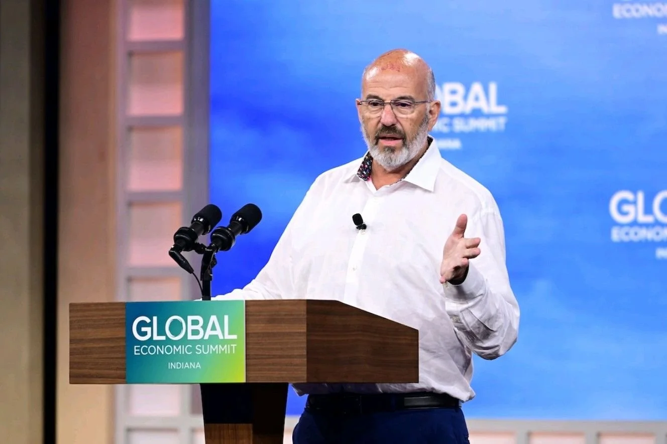Jeff Hoffman addressing a global entrepreneurship conference