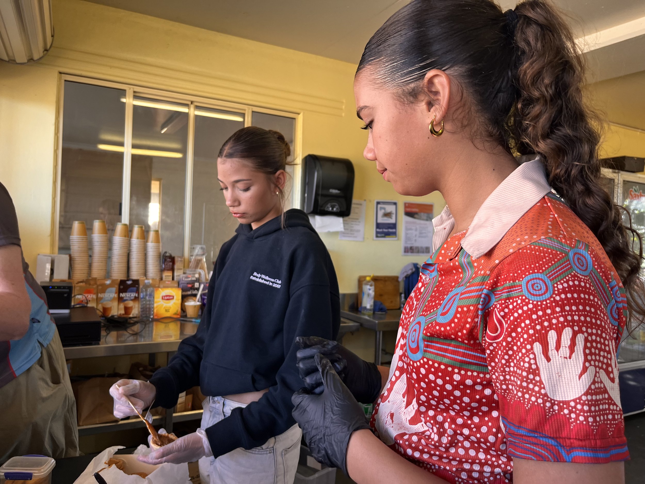Kempsey Basketball youth volunteers