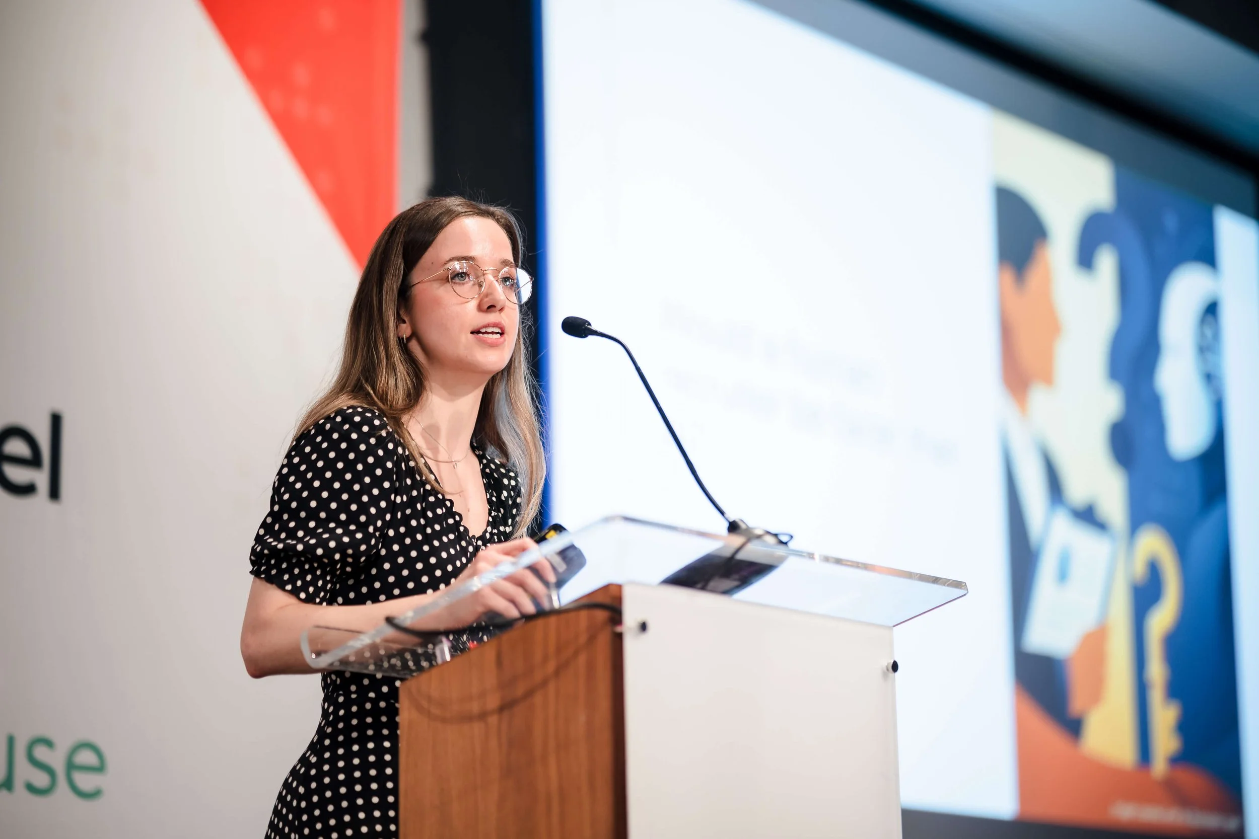 A speaker presenting to HR Analytics Summit delegates
