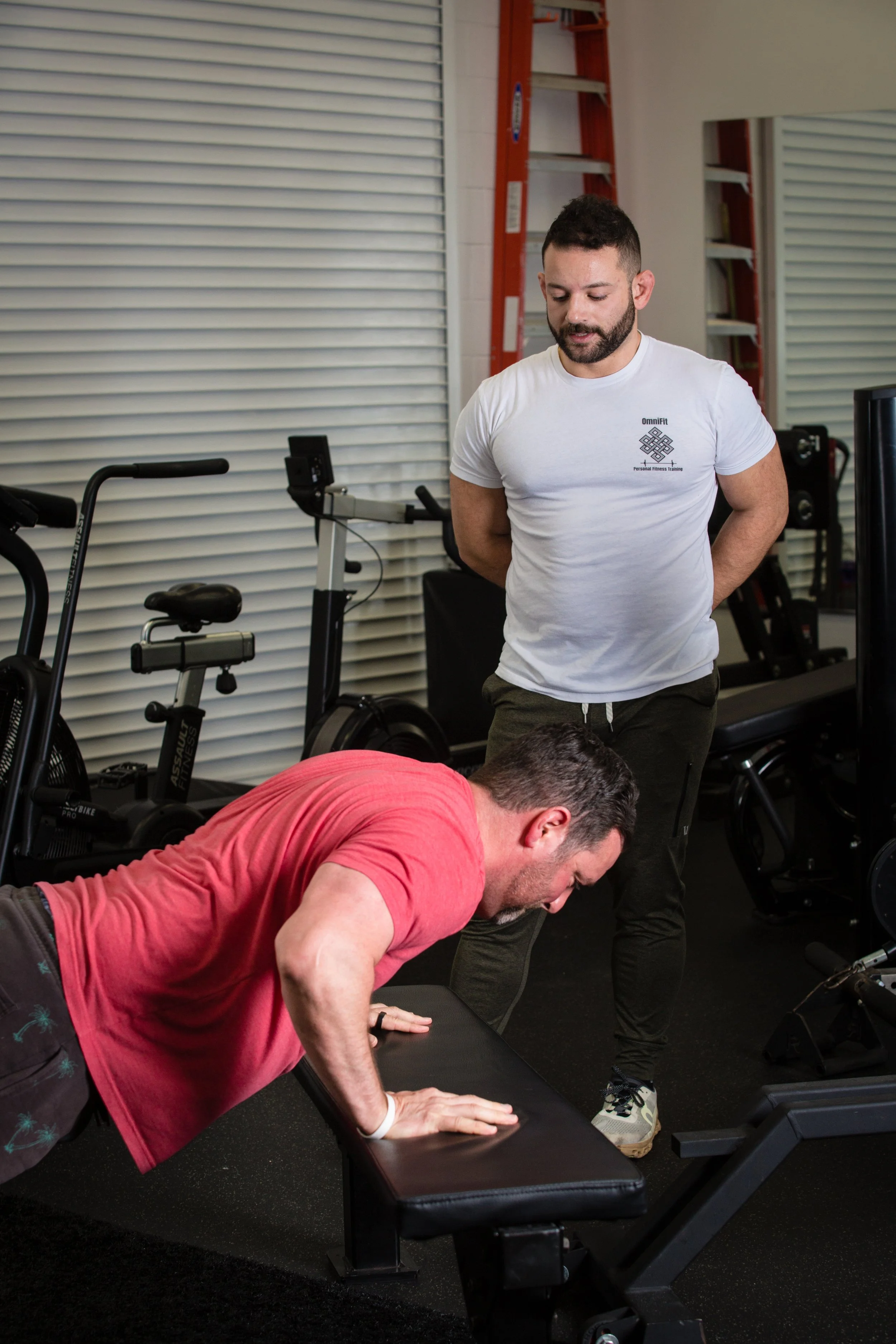 Coach Nemezio training an Executive Reset client