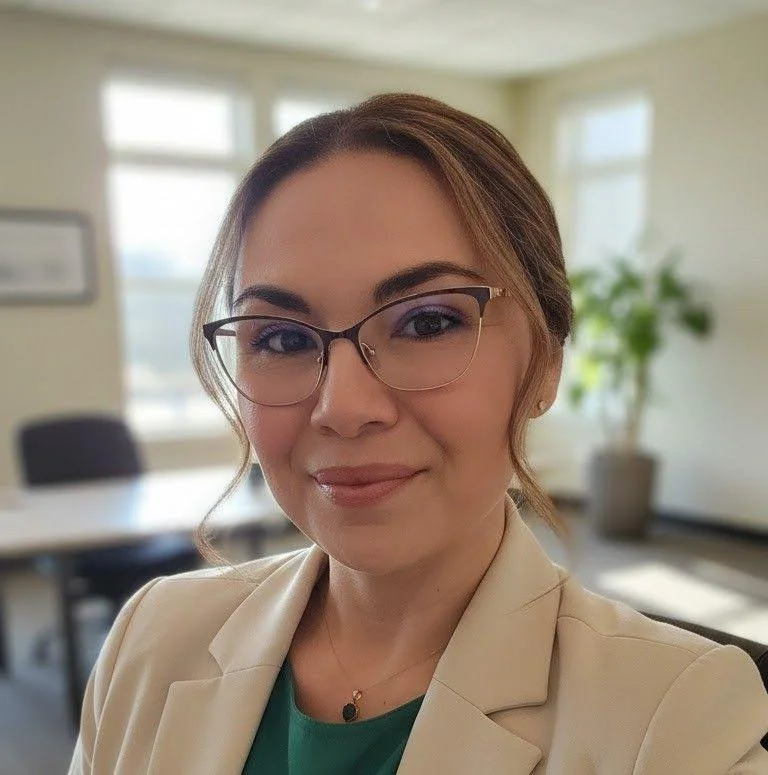Jennifer Flores — Senior Paralegal, Reib Law