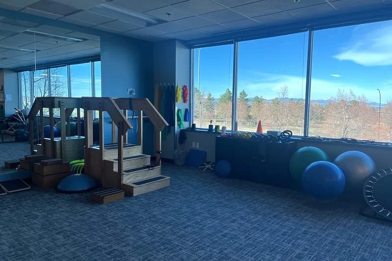 Physical Therapy gym at Mountain View Pain Center Highlands Ranch