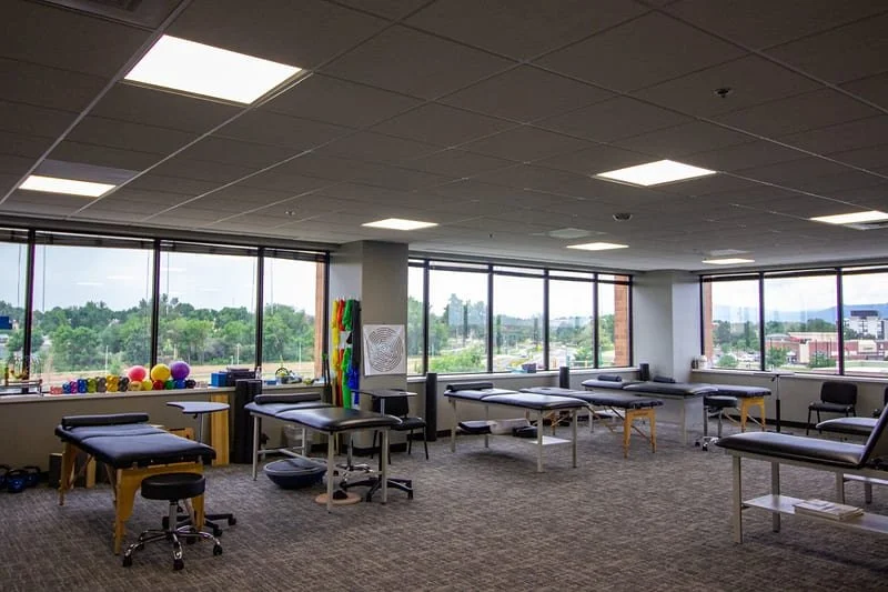 Physical Therapy gym at Mountain View Pain Center Northglenn