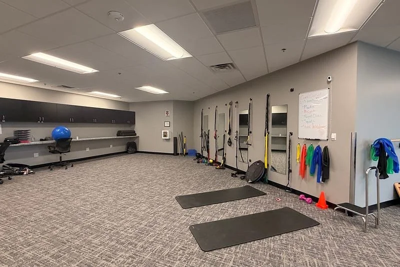Physical Therapy exercise area at Mountain View Pain Center Mesa